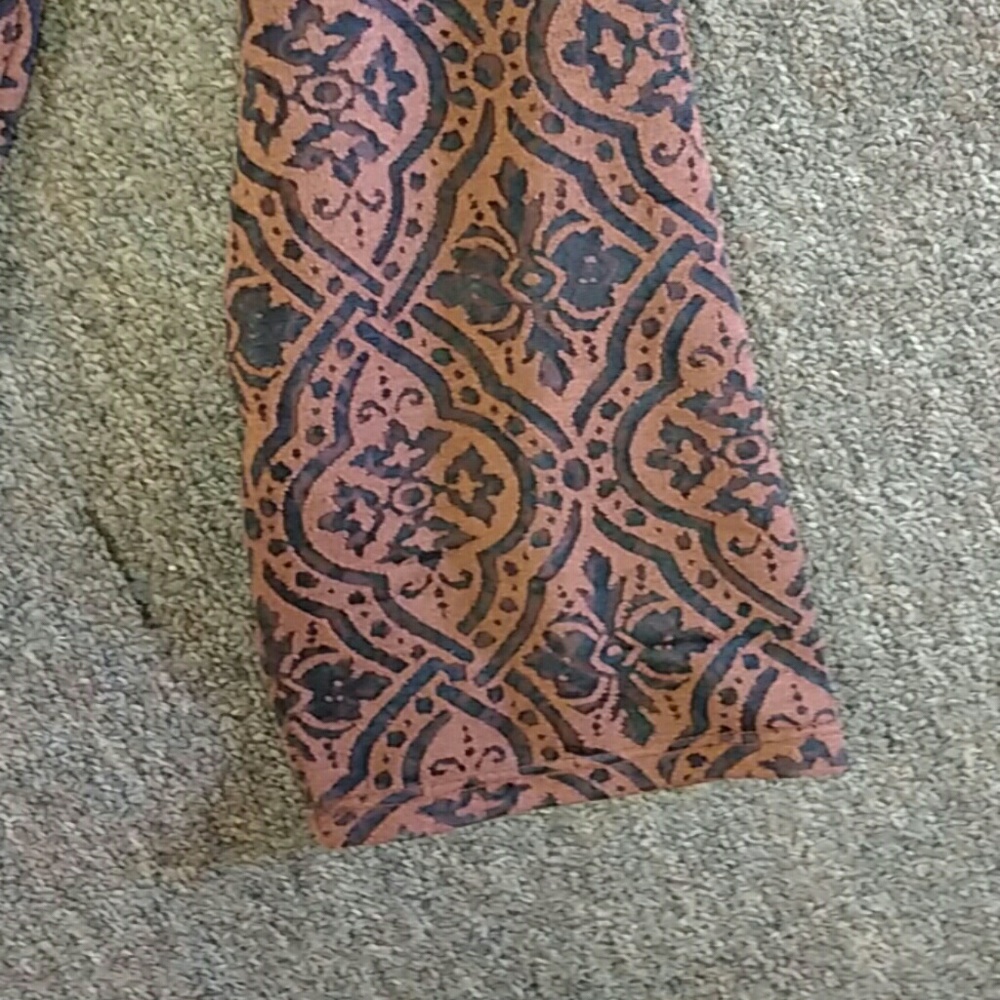 Top - Picture 2 of 3